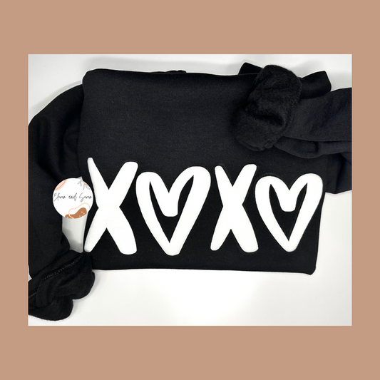 XOXO Puff (black w/white)